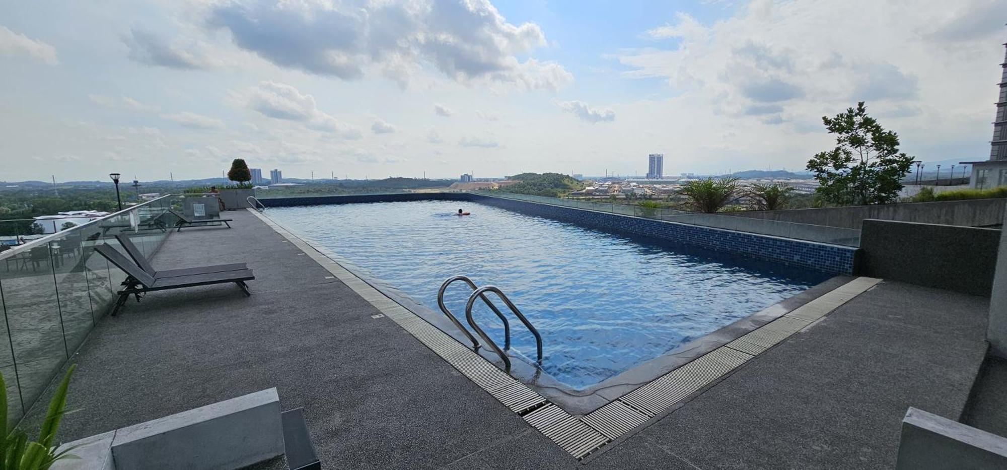 Apartment New D'pristine 3mins To Legoland 4pax