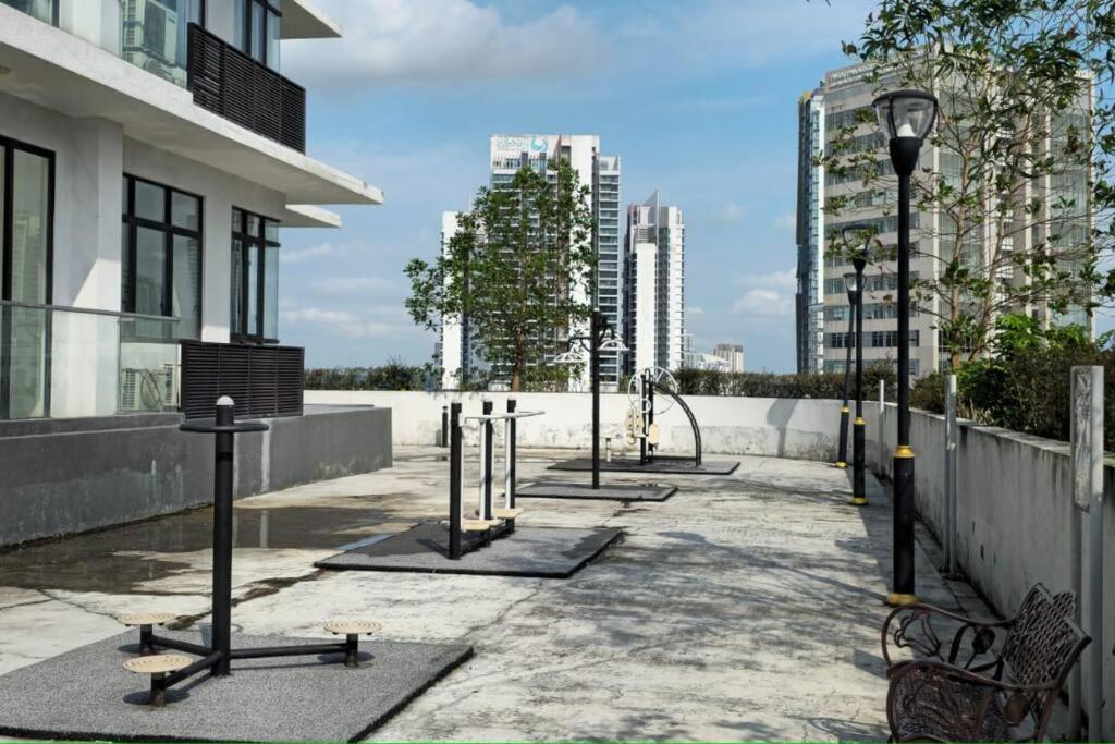 Apartment New D'pristine 3mins To Legoland 4pax *
